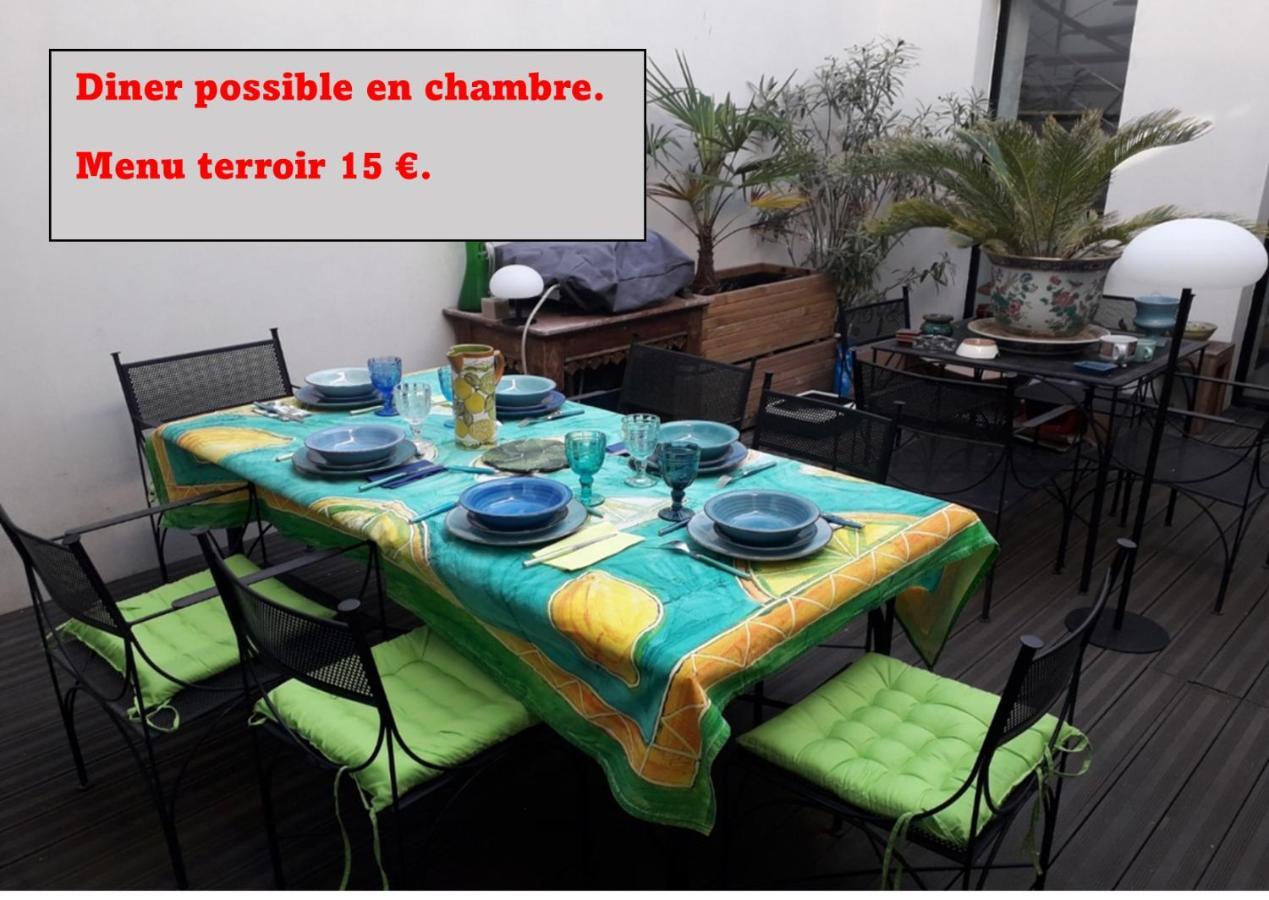 Patio2 Pezenas Centre Il Y A Plus Cher Mais C Est Moins Bien 외부 사진